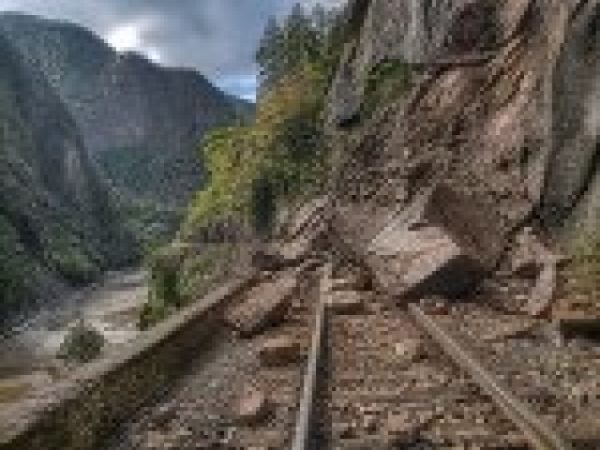 Ligne des Cévennes : plus aucune circulation jusqu’au 7 août ! [MAJ : jusqu’au 14 !]